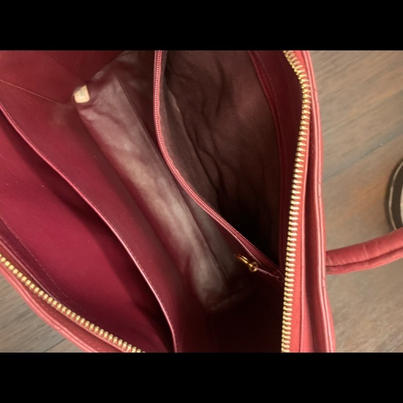 Chanel handbag - Picture 7 of 15